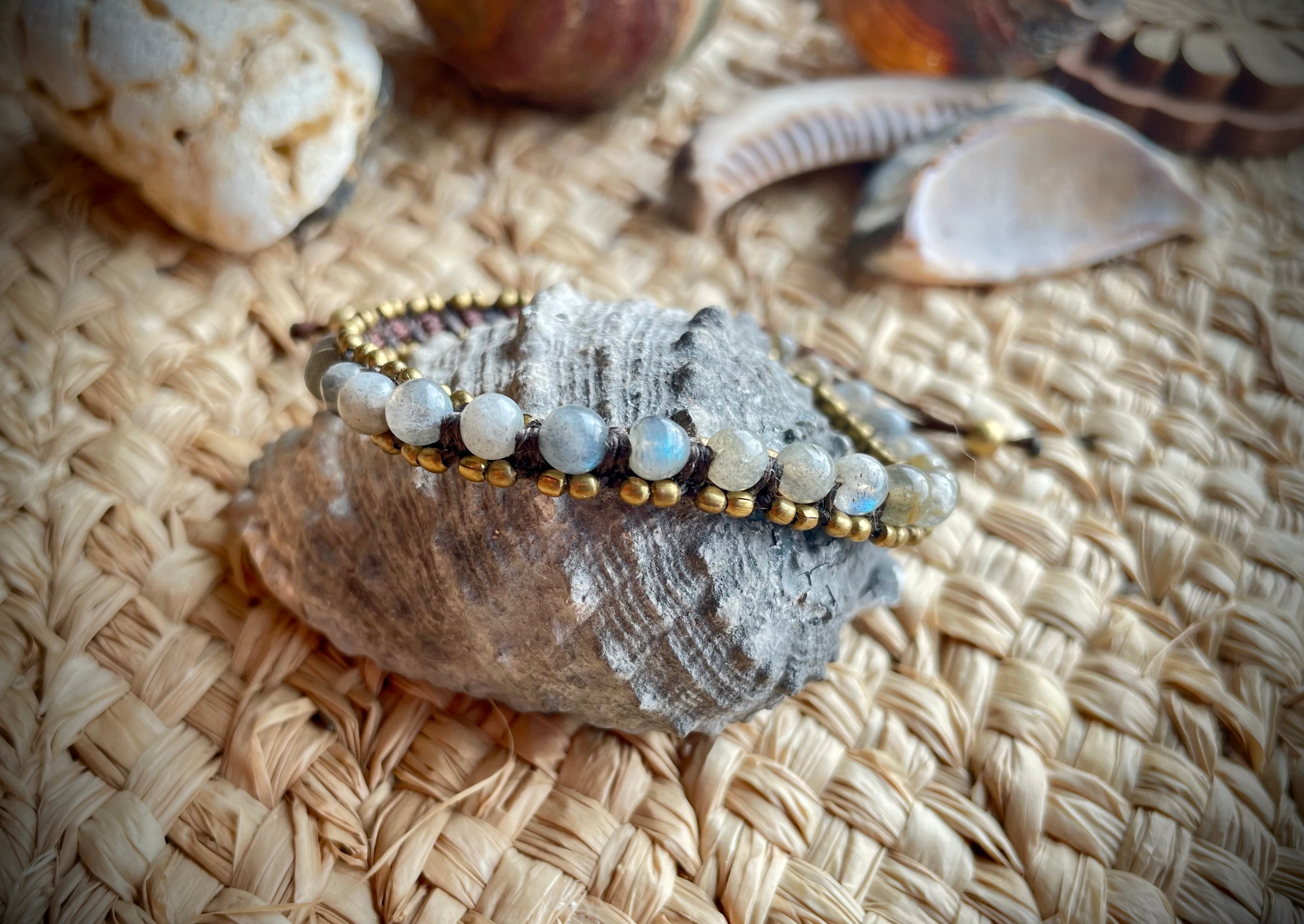 Labradorite macrame bracelet